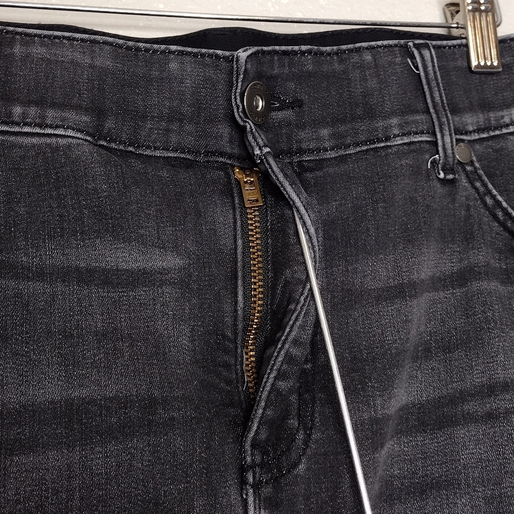 Torrid Black Distressed High-Rise Bombshell Skinny Ankle Cropped Jeans Sz 20 - Picture 5 of 12